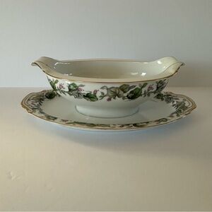 Regalia Jyoto Gravy Boat with Attached Underplate Made In Occupied Japan